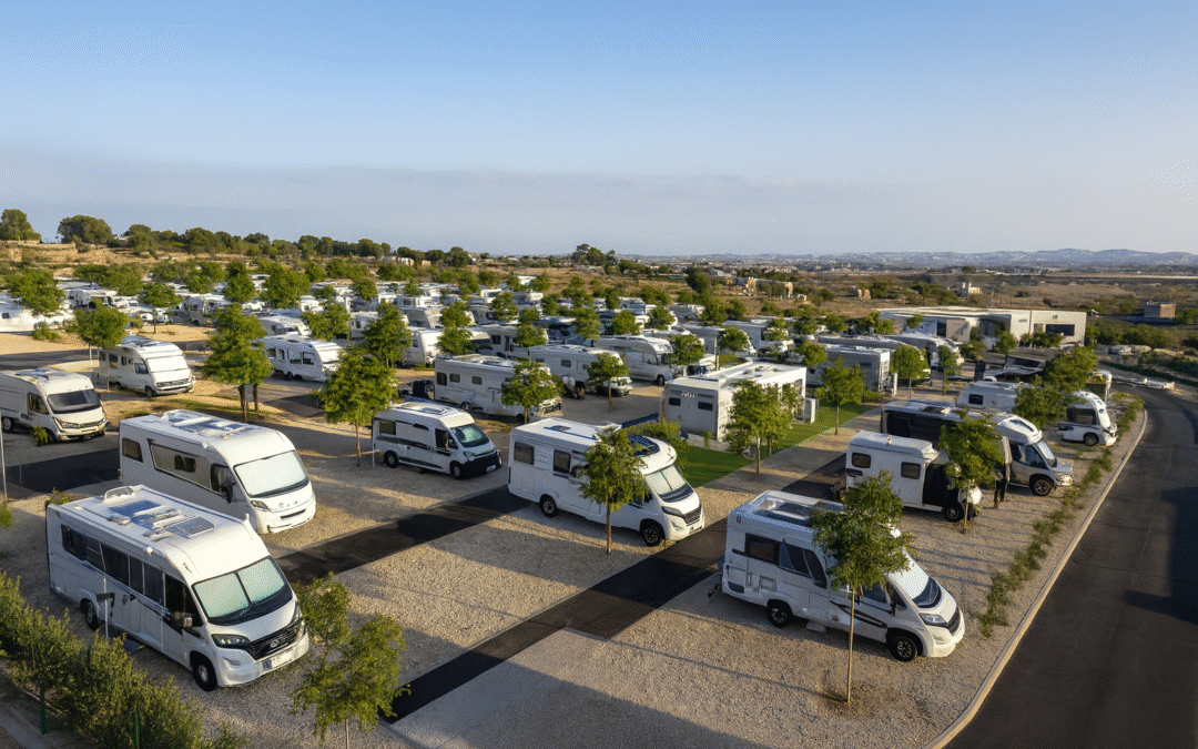 Guía para Autocaravanistas Principiantes: Claves de Estacionamiento y la Nueva Normativa B (4.250 kg) 2025